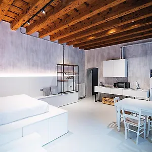 https://residenza-buglioni-teatro-romano.hotelinveneto.com